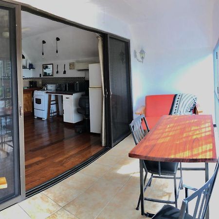 מנואל אנטוניו Cockatoo Studio Apartments מראה חיצוני תמונה